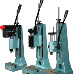 Manuaaliset puristimet