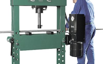 Hydrauliset korjaamopuristimet